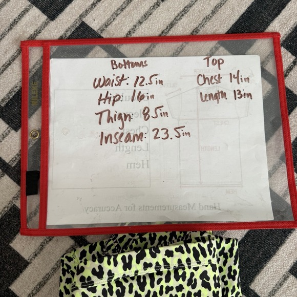 Fabletics Leopard Print Workout Set Size S Neon Green Sports Bra‎ & Leggings - Picture 6 of 7